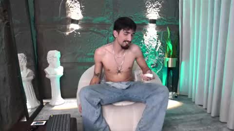 pablo online show from April 22, 2:14 am