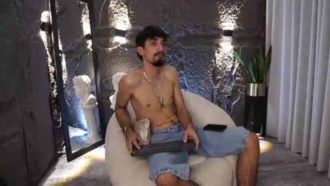 pablo online show from April 24, 4:15 am