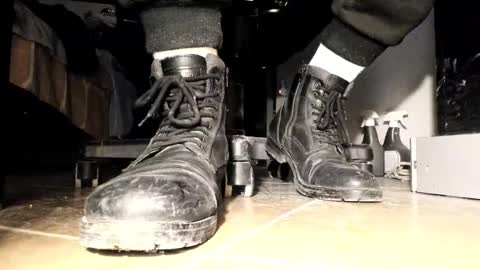 Snapshot of pablomenesssl chatting on March 29, 6:08 pm Pablo Meness online show from March 29, 6:08 pm