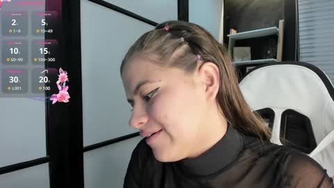 Snapshot of paigejayden chatting on January 11, 2:41 am Paige online show from January 11, 2:41 am