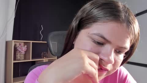 Snapshot of paigejayden chatting on February 14, 6:29 pm Paige online show from February 14, 6:29 pm