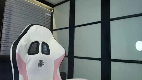 Snapshot of paigejayden chatting on March 6, 9:09 pm Paige online show from March 6, 9:09 pm