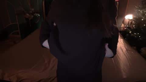 Paige online show from December 22, 6:43 am