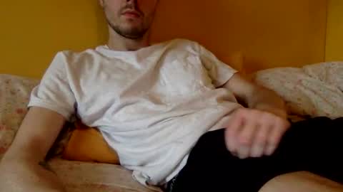 paintdude424 online show from December 25, 7:34 pm