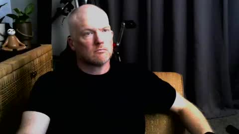 pale_dad_bod online show from November 15, 2:53 am