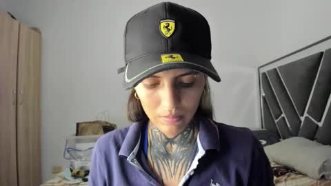 Snapshot of palechor69 chatting on November 10, 12:20 am palechor online show from November 10, 12:20 am