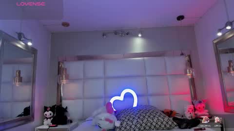 Palmer  online show from February 10, 9:19 pm