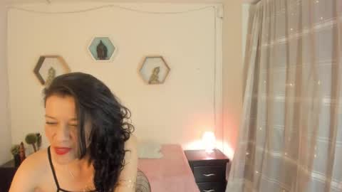 Paloma  online show from November 28, 9:06 pm