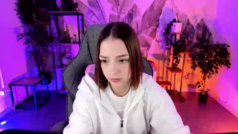 Pam online show from November 25, 9:20 am