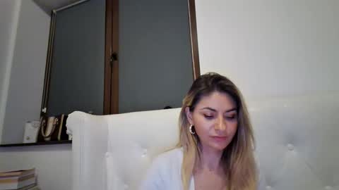 Pamela051087 online show from December 15, 9:30 pm