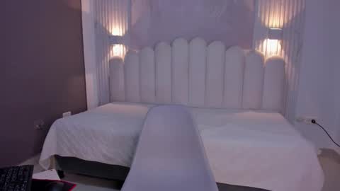 pamela online show from October 31, 8:54 pm