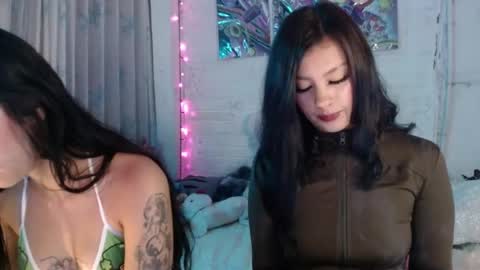 Pamela Reyess online show from March 19, 5:22 am