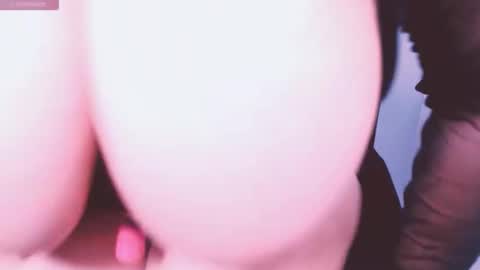 PAMELAFOX online show from December 3, 7:05 am