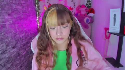 pamelajhonsom online show from January 3, 2:30 pm