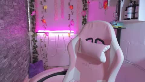 pamelajhonsom online show from September 27, 7:08 pm