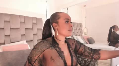 Snapshot of pamelamendez_ chatting on October 5, 3:38 am Pamela online show from October 5, 3:38 am
