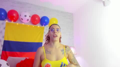 Snapshot of pamelamiler_ chatting on June 23, 12:14 pm TELL ME PAMELLA AND GIVE ME A GOOD GRADE ITS IMPORTANT online show from June 23, 12:14 pm