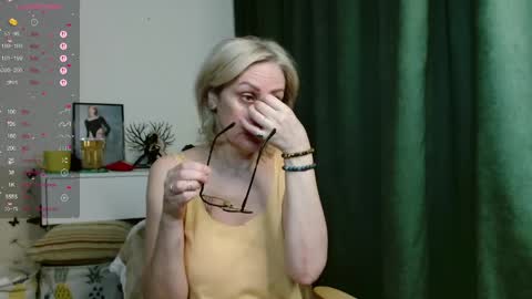 pamellamurphy online show from April 22, 12:02 am