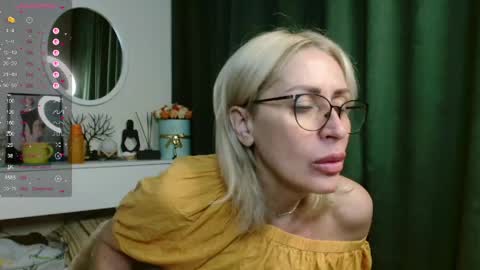 pamellamurphy online show from June 6, 11:53 pm