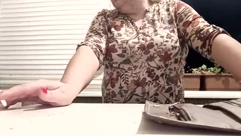 Snapshot of pamid215 chatting on October 26, 6:25 pm angel hris online show from October 26, 6:25 pm