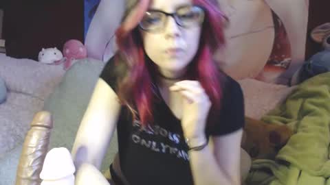 Snapshot of pandora_allsorts chatting on March 8, 4:11 pm pandora-allsorts online show from March 8, 4:11 pm