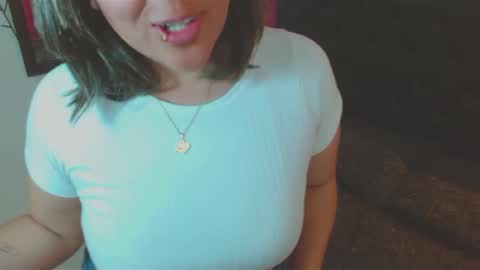 Snapshot of pandoracherry chatting on December 14, 12:55 pm Pandora online show from December 14, 12:55 pm