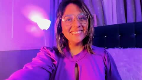 Snapshot of pandoracherry chatting on February 5, 3:45 am Pandora online show from February 5, 3:45 am