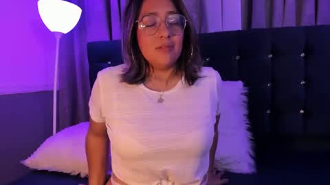 Snapshot of pandoracherry chatting on February 8, 6:54 am Pandora online show from February 8, 6:54 am