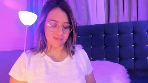 Snapshot of pandoracherry chatting on February 8, 9:56 am Pandora online show from February 8, 9:56 am