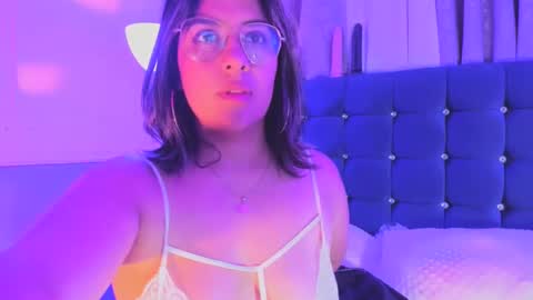 Snapshot of pandoracherry chatting on February 11, 6:40 am Pandora online show from February 11, 6:40 am