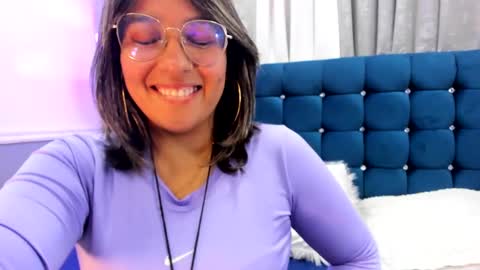 Snapshot of pandoracherry chatting on February 20, 9:44 am Pandora online show from February 20, 9:44 am