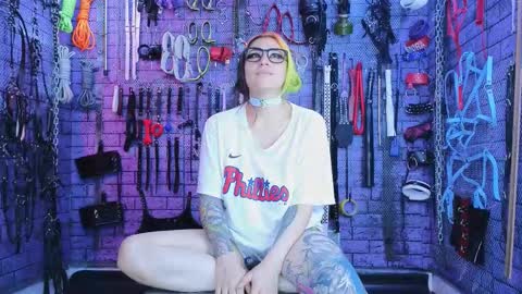 PandoraNez online show from November 14, 6:06 pm