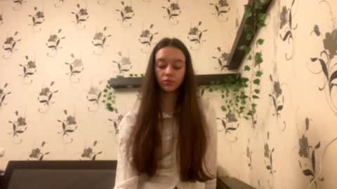 Snapshot of pantease_ chatting on September 16, 8:32 pm Kate online show from September 16, 8:32 pm