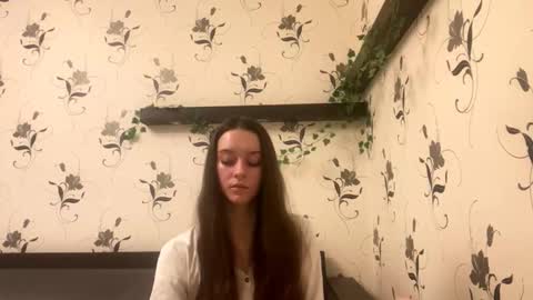 Snapshot of pantease_ chatting on September 29, 9:19 pm Kate online show from September 29, 9:19 pm