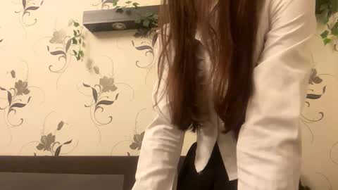 Snapshot of pantease_ chatting on October 9, 9:24 pm Kate online show from October 9, 9:24 pm