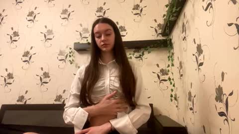 Snapshot of pantease_ chatting on October 16, 9:27 pm Kate online show from October 16, 9:27 pm