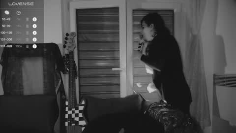 In bio online show from October 24, 3:52 pm