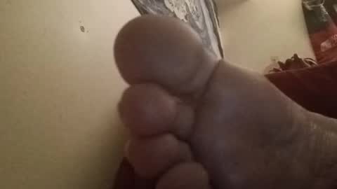 Snapshot of pantslesstraveler_plt chatting on December 16, 9:41 pm PantsLessTraveler online show from December 16, 9:41 pm