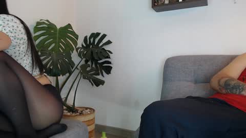 pantyhose_xxx_ online show from January 10, 9:10 pm