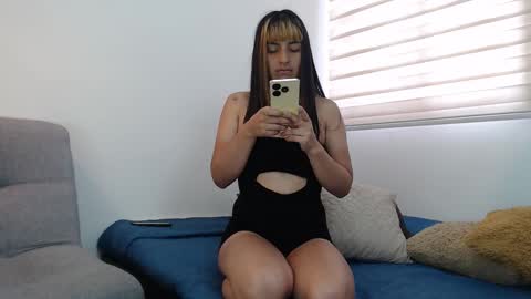 pantyhose_xxx_ online show from February 7, 4:11 pm