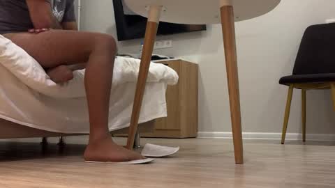 Pantyhose Lover online show from April 21, 6:01 pm