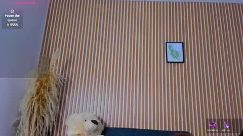 paola online show from February 25, 12:42 am