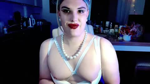 Sarina Williams online show from April 29, 12:53 pm
