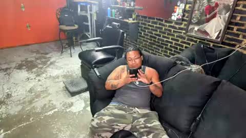 Snapshot of papi_krizz chatting on July 3, 4:52 am papi_krizz online show from July 3, 4:52 am