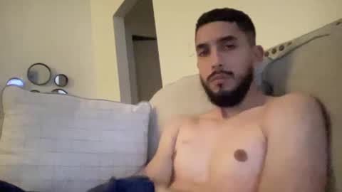 papicubano_guapo23cm online show from March 1, 8:23 am