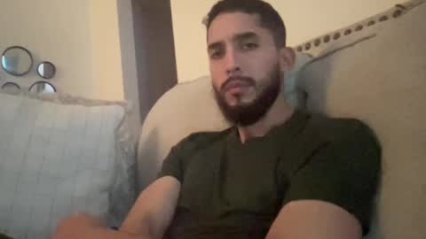 papicubano_guapo23cm online show from October 30, 4:47 am