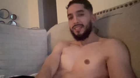 papicubano_guapo23cm online show from February 20, 6:26 am