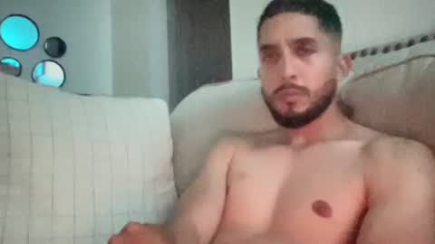papicubano_guapo23cm online show from July 19, 4:49 am