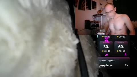 papillondusud84 online show from March 7, 11:46 pm