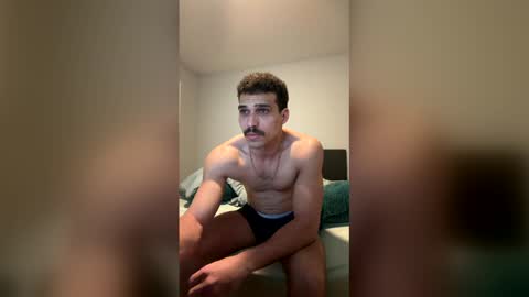 Snapshot of papimaikol020 chatting on April 3, 3:37 am papimaikol020 online show from April 3, 3:37 am